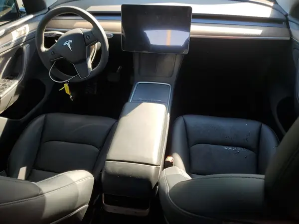 7SAYGDEDXSA373844 2025 TESLA MODEL Y - Image 8