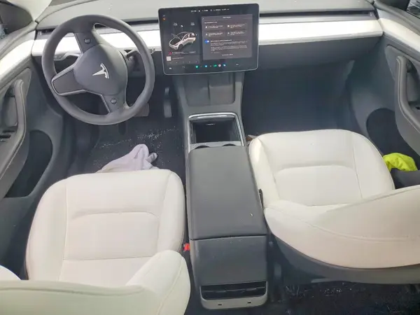 7SAYGDEDXSA375092 2025 TESLA MODEL Y - Image 8