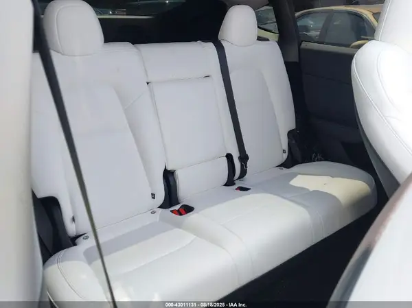 7SAYGDEDXSA376016 2025 TESLA MODEL Y - Image 8