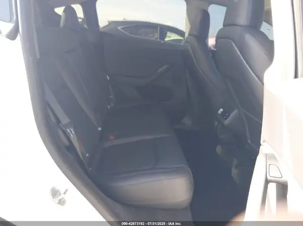 7SAYGDEDXSA376131 2025 TESLA MODEL Y - Image 8