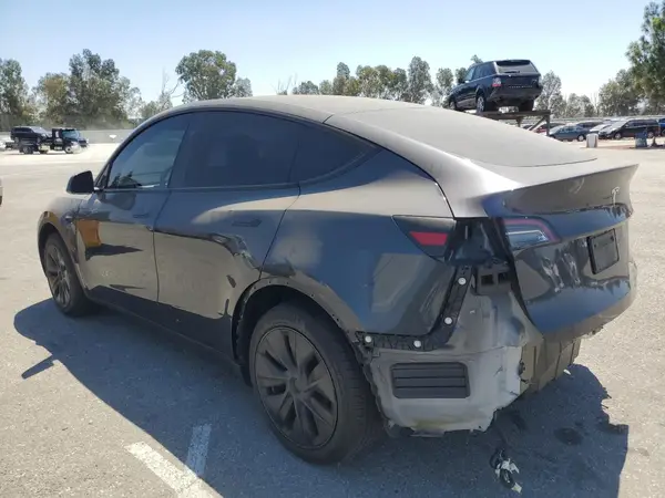 7SAYGDEDXSF216169 2025 TESLA MODEL Y - Image 2