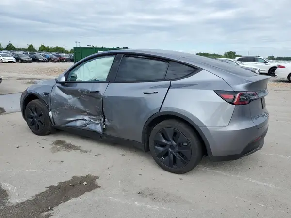 7SAYGDEDXSF223719 2025 TESLA MODEL Y - Image 2