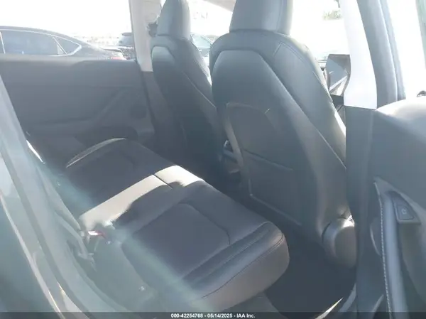 7SAYGDEDXSF226619 2025 TESLA MODEL Y - Image 8