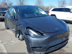 7SAYGDEDXSF242013 2025 TESLA MODEL Y