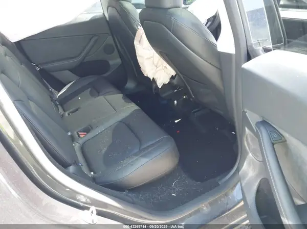 7SAYGDEDXSF259846 2025 TESLA MODEL Y - Image 8