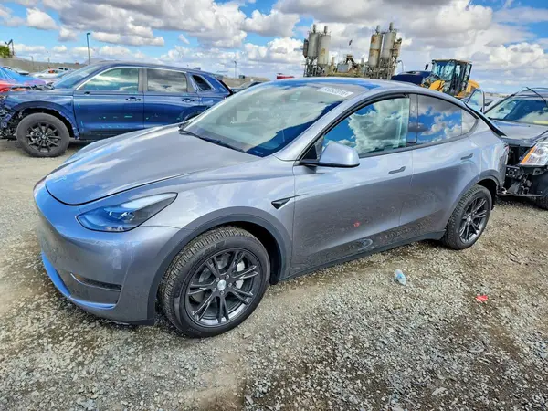 7SAYGDEDXSF264660 2025 TESLA MODEL Y - Image 1