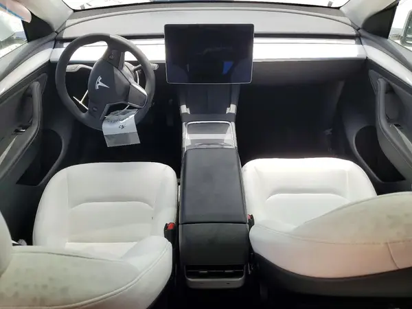 7SAYGDEDXSF267929 2025 TESLA MODEL Y - Image 8