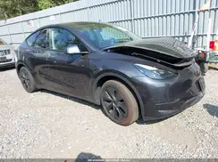 7SAYGDEDXSF270085 2025 TESLA MODEL Y