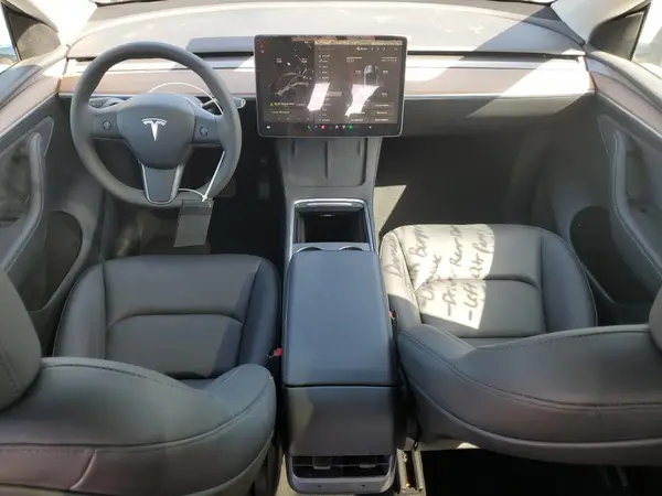 7SAYGDEDXSF276422 2025 TESLA MODEL Y - Image 8