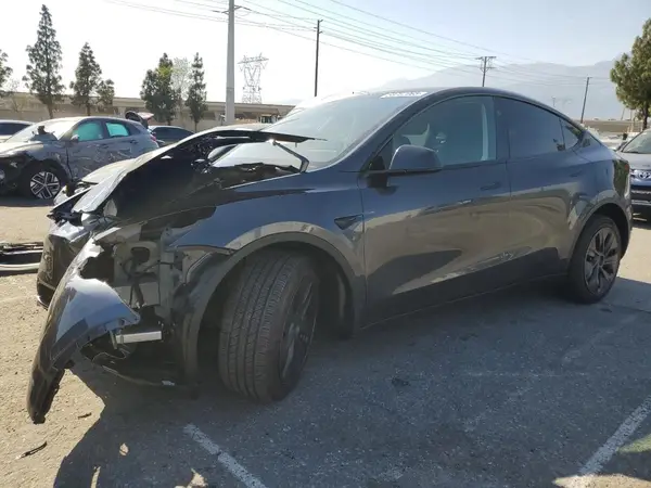 7SAYGDEDXSF310293 2025 TESLA MODEL Y - Image 1