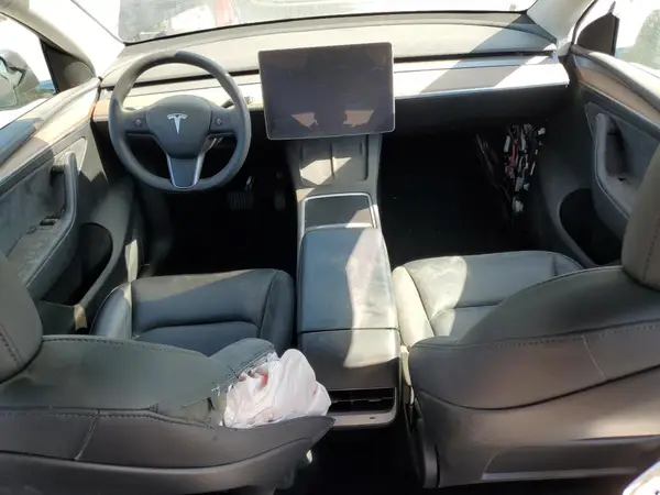 7SAYGDEDXSF313565 2025 TESLA MODEL Y - Image 8