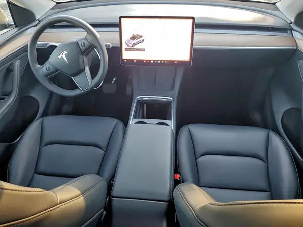 7SAYGDEDXSF313677 2025 TESLA MODEL Y - Image 8