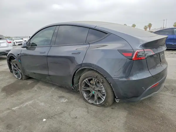 7SAYGDEDXSF314294 2025 TESLA MODEL Y - Image 2