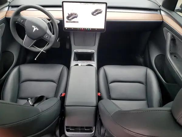7SAYGDEDXSF319382 2025 TESLA MODEL Y - Image 8