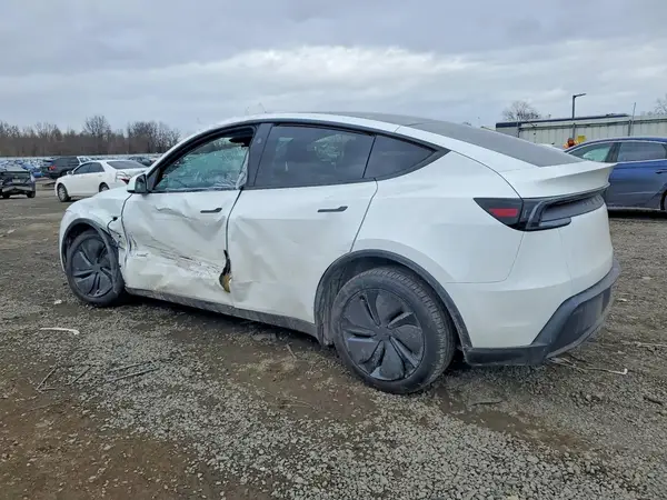 7SAYGDEDXTA412188 2026 TESLA MODEL Y - Image 2