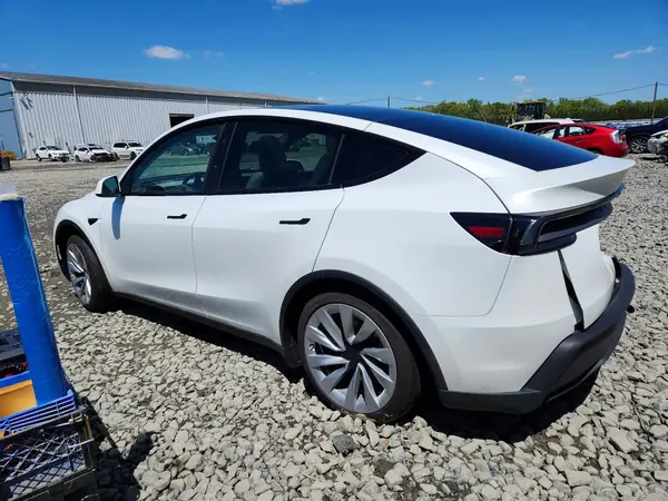 7SAYGDEDXTA416435 2026 TESLA MODEL Y - Image 2