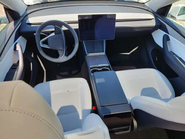 7SAYGDEDXTA416435 2026 TESLA MODEL Y - Image 8