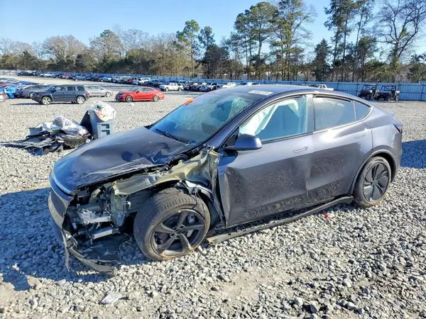 7SAYGDEDXTA417424 2026 TESLA MODEL Y - Image 1