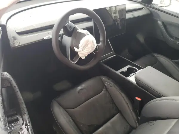 7SAYGDEDXTA429279 2026 TESLA MODEL Y - Image 8