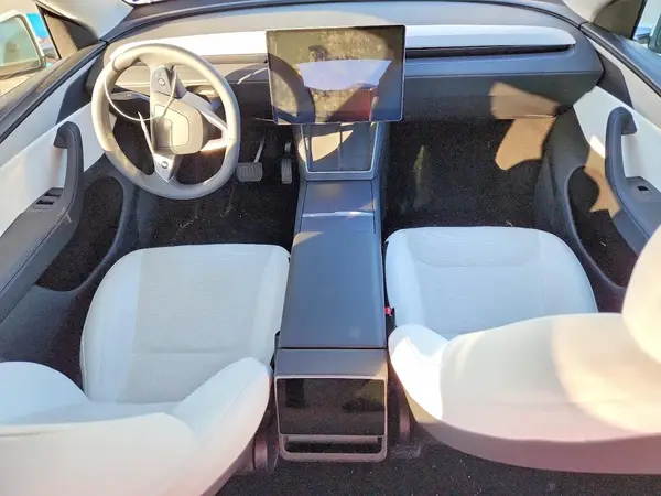 7SAYGDEDXTA451220 2026 TESLA MODEL Y - Image 8