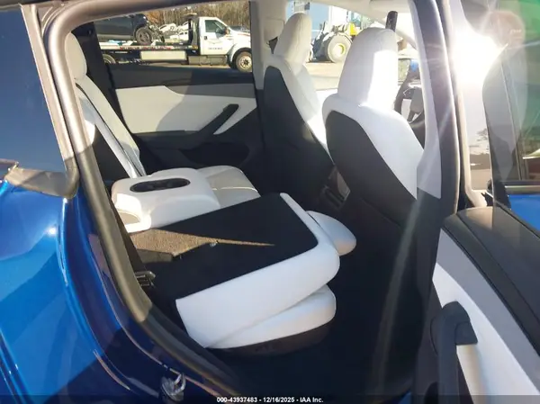 7SAYGDEDXTA457065 2026 TESLA MODEL Y - Image 8