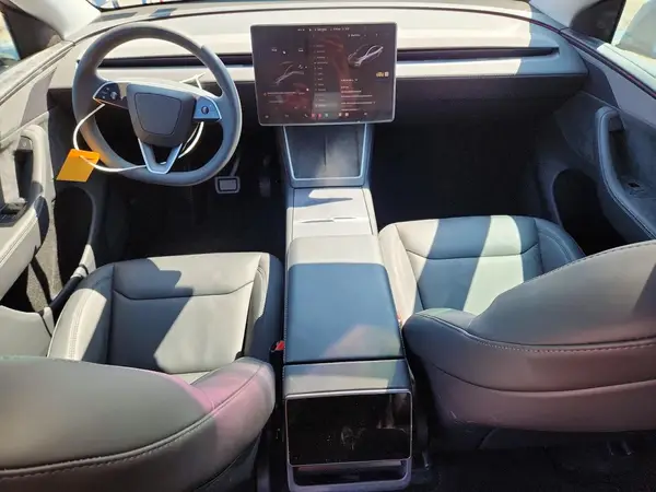 7SAYGDEDXTA459799 2026 TESLA MODEL Y - Image 8