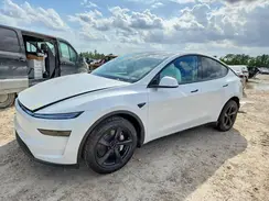 7SAYGDEDXTA587105 2026 TESLA MODEL Y
