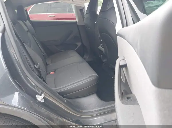 7SAYGDEDXTA590330 2026 TESLA MODEL Y - Image 8