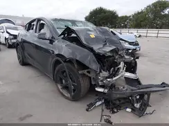 7SAYGDEDXTA611175 2026 TESLA MODEL Y