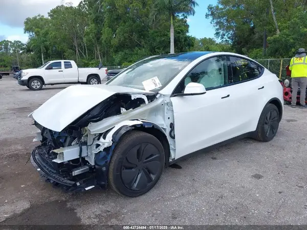 7SAYGDEDXTF378062 2026 TESLA MODEL Y - Image 2
