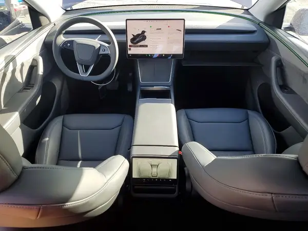 7SAYGDEDXTF386985 2026 TESLA MODEL Y - Image 8