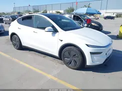 7SAYGDEDXTF425171 2026 TESLA MODEL Y