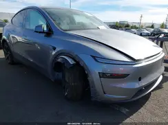 7SAYGDEDXTF445937 2026 TESLA MODEL Y