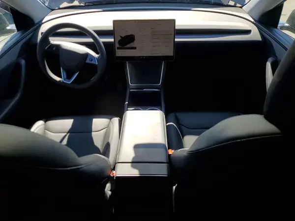 7SAYGDEDXTF456629 2026 TESLA MODEL Y - Image 8
