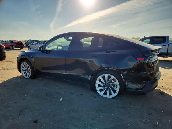 7SAYGDEDXTF462267 2026 TESLA MODEL Y - Image 2