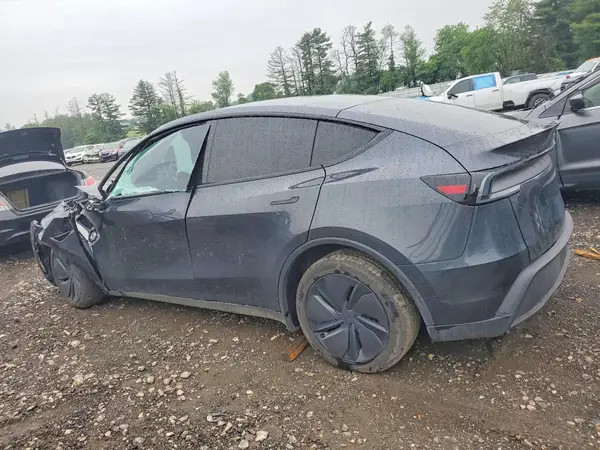 7SAYGDEDXTF514724 2026 TESLA MODEL Y - Image 2