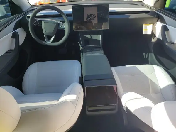 7SAYGDEDXTF515839 2026 TESLA MODEL Y - Image 8