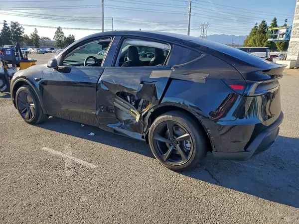 7SAYGDEDXTF516716 2026 TESLA MODEL Y - Image 2
