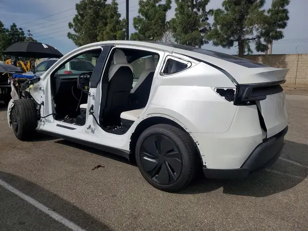 7SAYGDEDXTF580884 2026 TESLA MODEL Y - Image 2