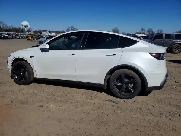 7SAYGDEDXTF586037 2026 TESLA MODEL Y - Image 2