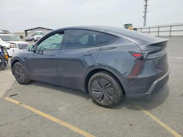 7SAYGDEDXTF627508 2026 TESLA MODEL Y - Image 2