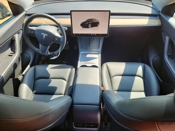 7SAYGDEE0NA007873 2022 TESLA MODEL Y - Image 8