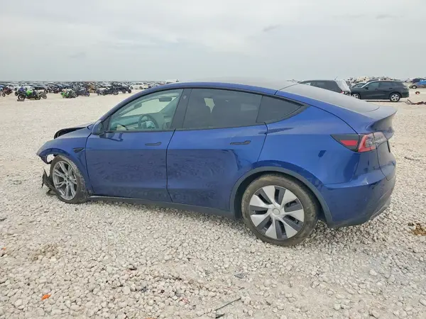 7SAYGDEE0NA010109 2022 TESLA MODEL Y - Image 2