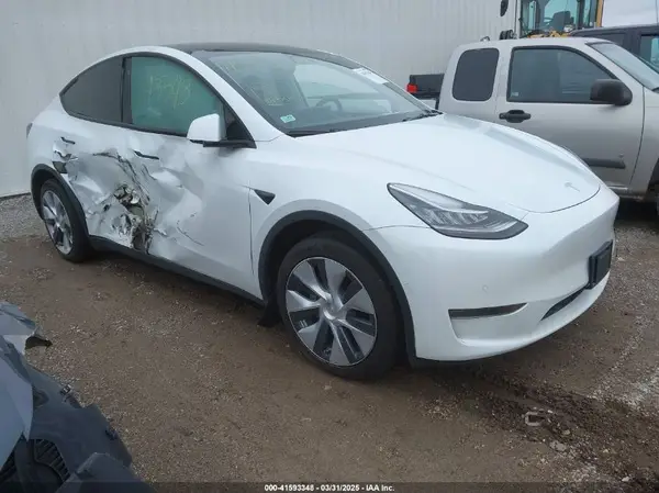 7SAYGDEE0NA012006 2022 TESLA MODEL Y - Image 1