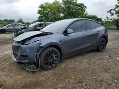 7SAYGDEE0NA014046 2022 TESLA MODEL Y
