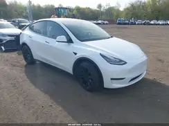 7SAYGDEE0NA016735 2022 TESLA MODEL Y