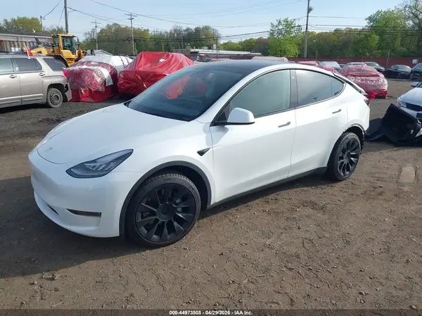 7SAYGDEE0NA016735 2022 TESLA MODEL Y - Image 2