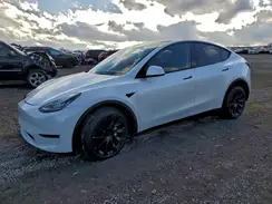 7SAYGDEE0NA018310 2022 TESLA MODEL Y