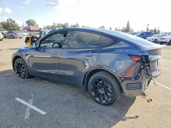 7SAYGDEE0NA019618 2022 TESLA MODEL Y - Image 2