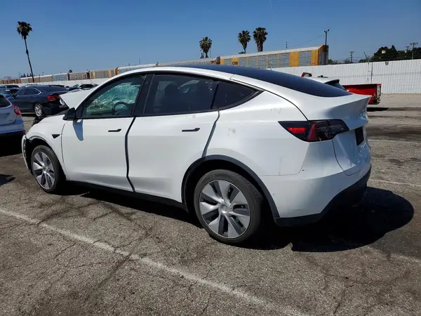 7SAYGDEE0NA022017 2022 TESLA MODEL Y - Image 2